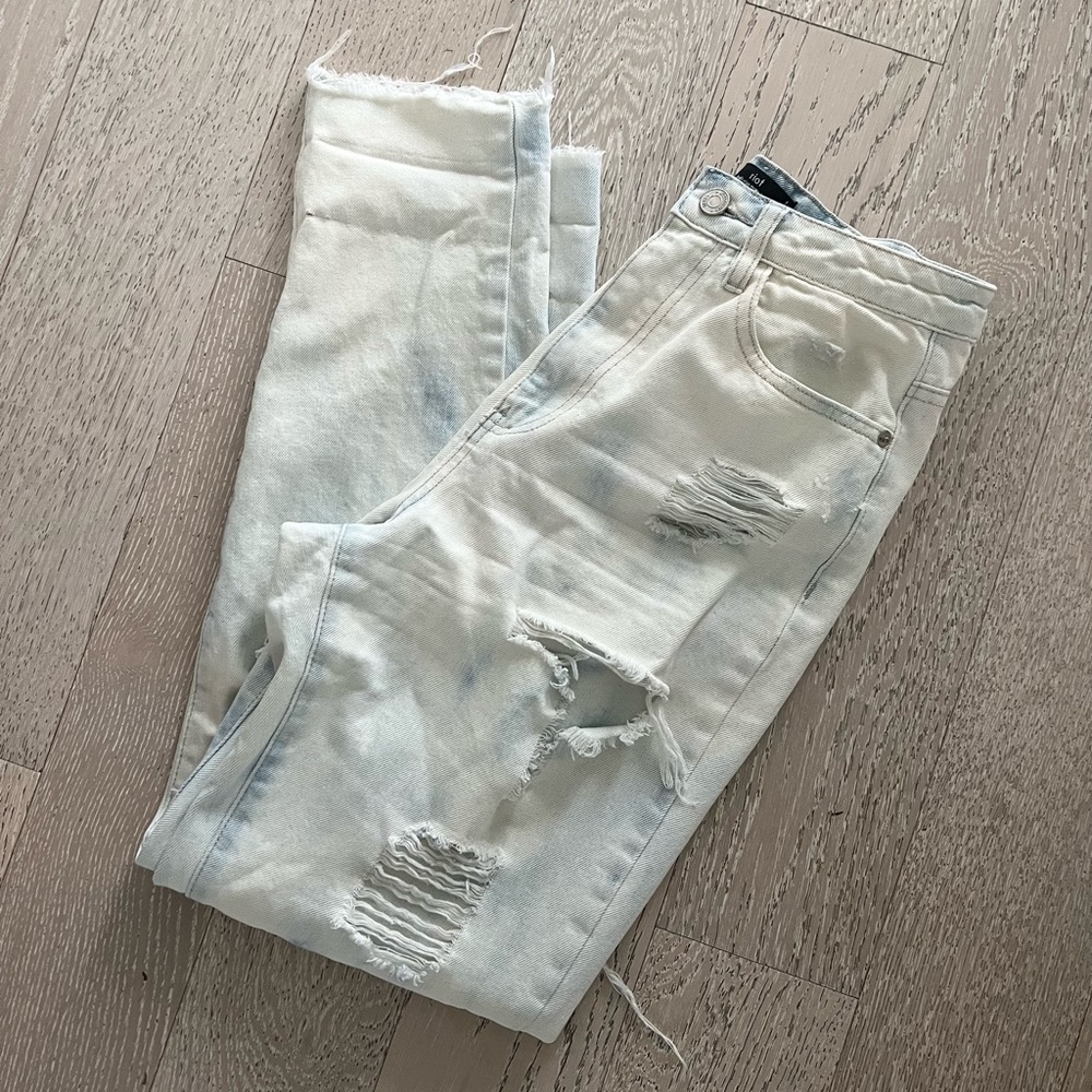 Upcycled β¨ Missguided | High Rise Distressed Boyfriend Jeans | Size 4 - Picture 1 of 4